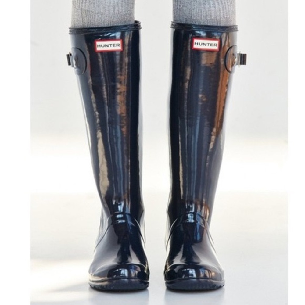 Hunter Rain Boots - Glossy Navy Blue (US 8)